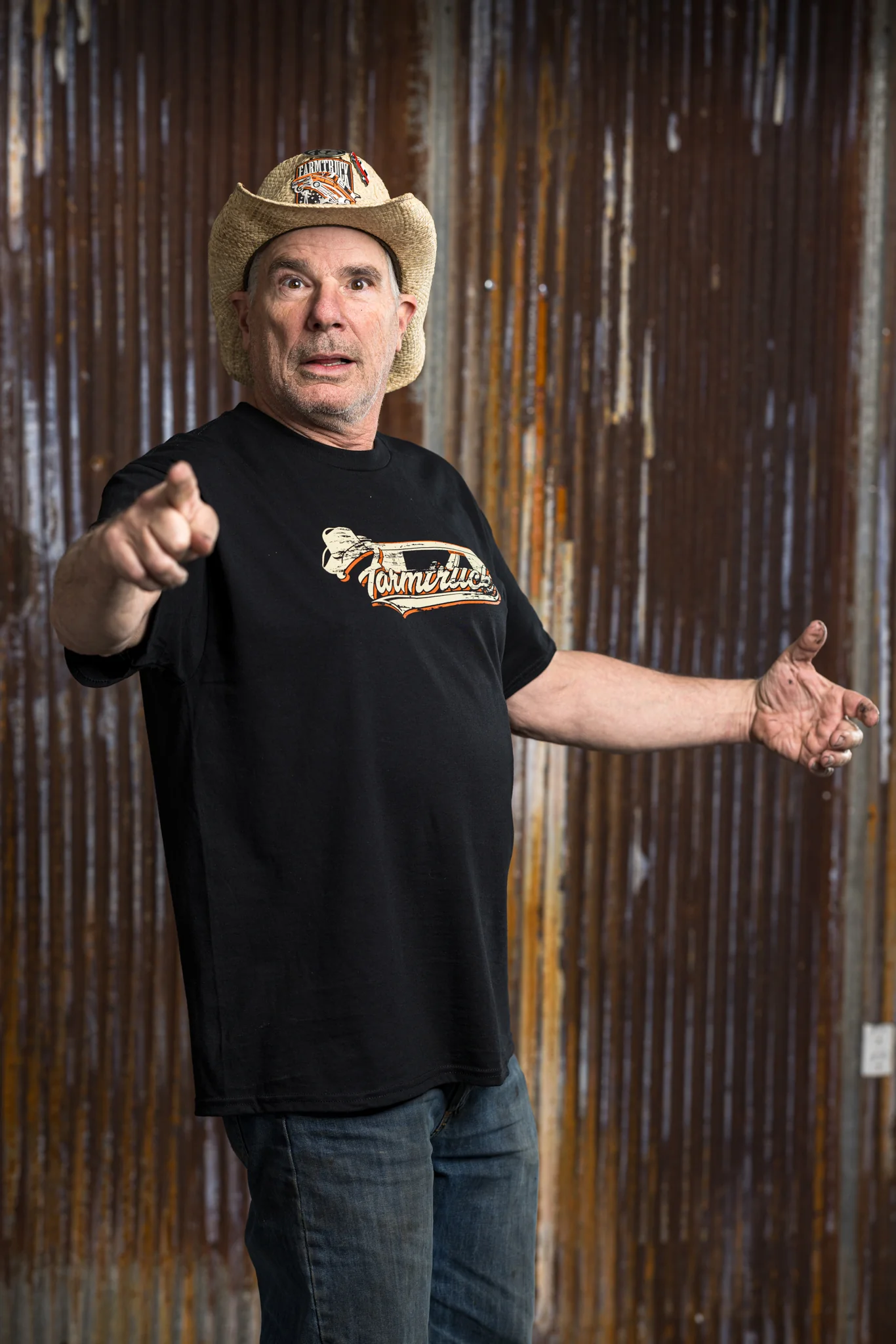 Farmtruck Classic T-Shirt / FREE STICKER INCLUDED. - Image 7